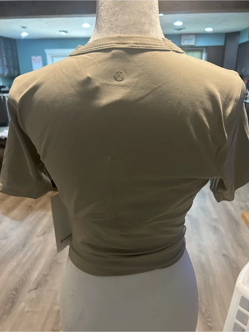 NWT lululemon Cropped Nulu Twist Crop Top in Raw Linen-Size 6